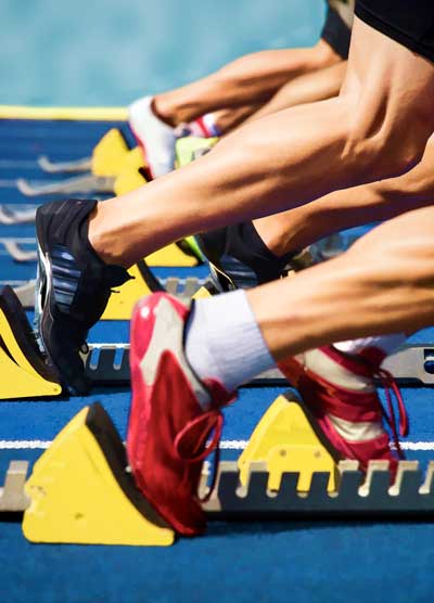 spike running shoes for track